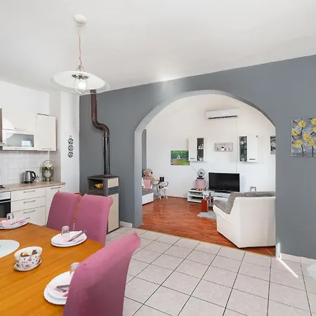 Villageway * Pridraga