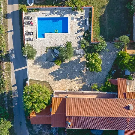 Villageway * Pridraga