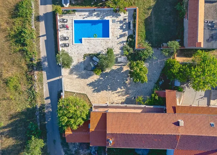 Villageway * Pridraga