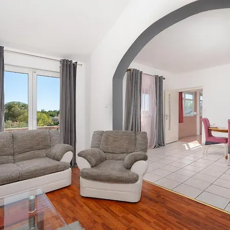 Villageway Apartman Pridraga